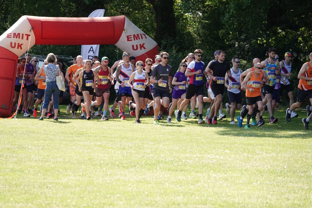 Many runners starting a race